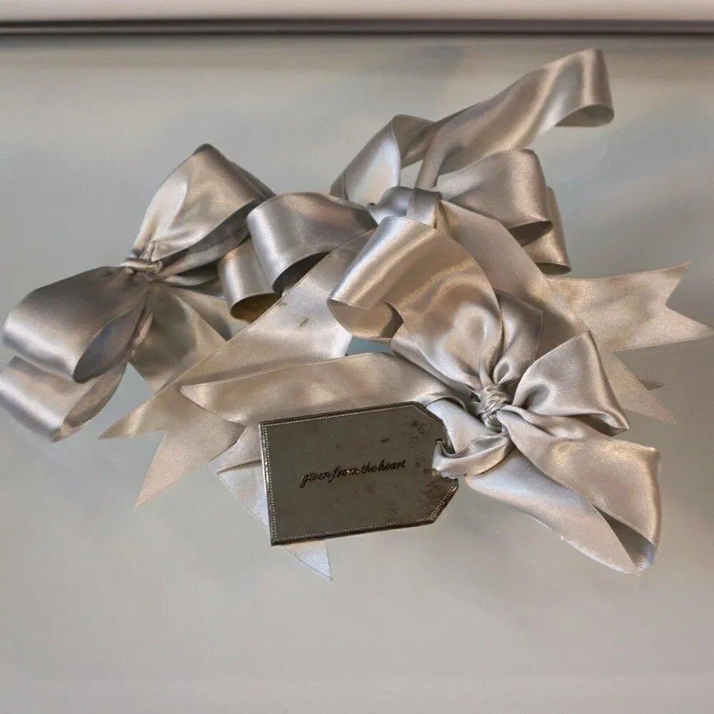 Neiman Marcus Gift Wrap 3 Ribbon Bows With Metal Gift Tag Given From The Heart